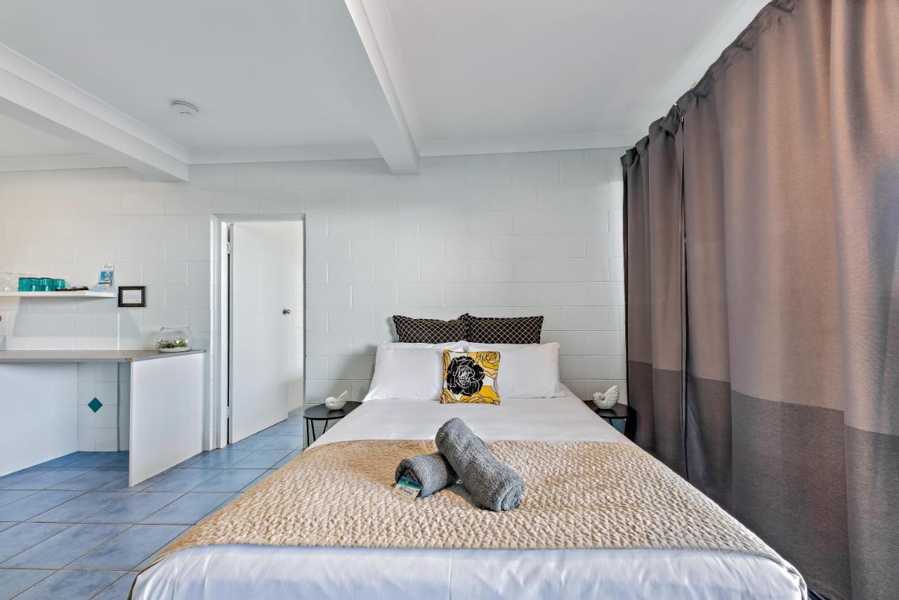 Airlie Sun & Sand Accommodation #2 Airlie Beach Extérieur photo